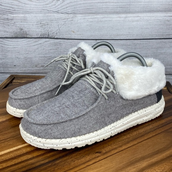 Hey Dude Women’s Britt Grey Faux Fur Slip On Shoe Bootie Sneaker Size 9 - Picture 2 of 12